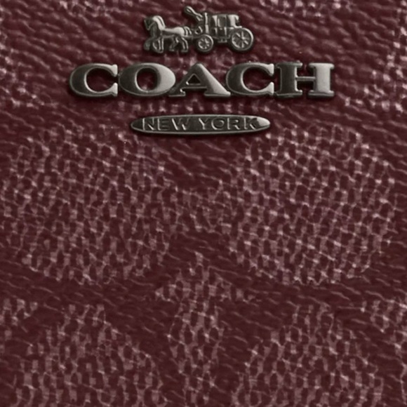 Coach Boxed Corner Zip Wristlet In Signature Canvas With Charms - Picture 3 of 4